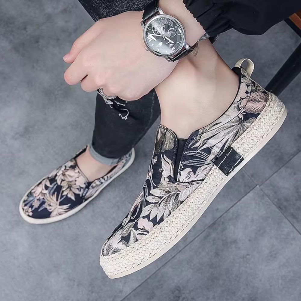Designer Shoes Men New Breathable Fabric Slip-on Loafers Sneakers Casual Shoes Men Low Top Flower Print Canvas Men's Shoes