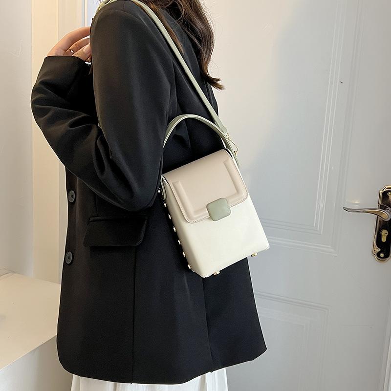 Premium mini small bag women's 2025 new autumn and winter messenger bag small and lightweight small square bag mobile phone bag