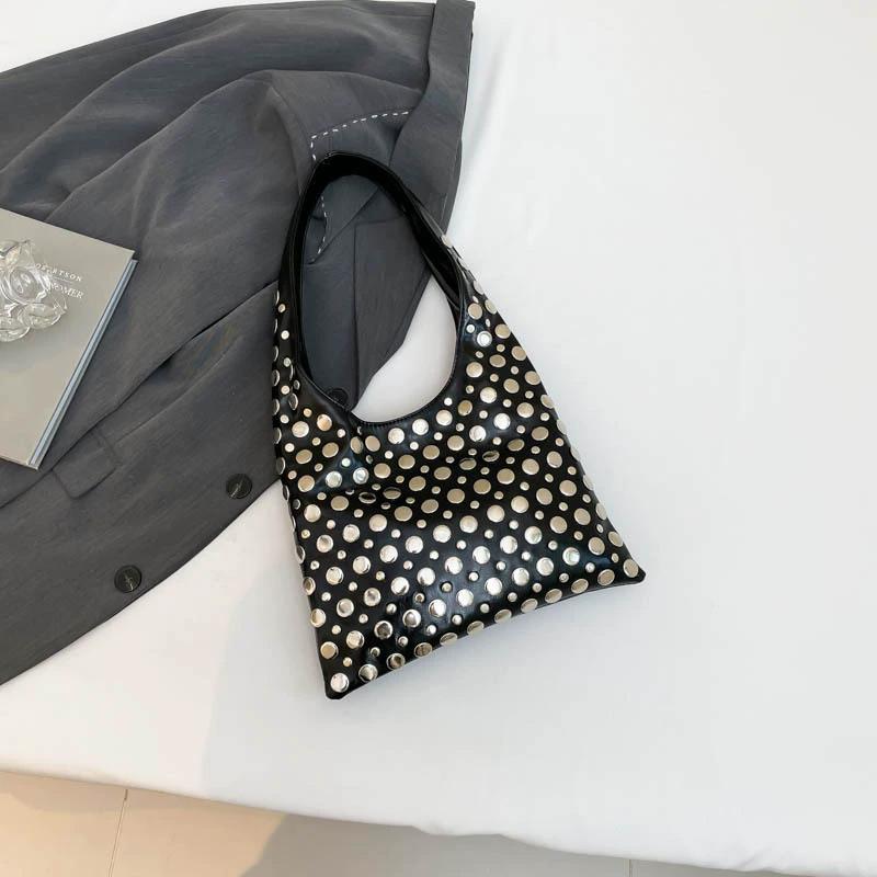 Summer Rivet Shoulder Bag Brand Fashion High-end PU Leather Versatile Solid Color Commuter Totes Women Bucket Underarm Bag