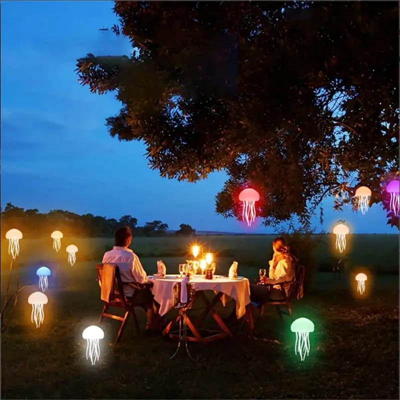 Cartoon Dancing Jellyfish Night Light RGB Gradient Color Bedside Lamp Voice Control Type-C Rechargeable LED Night Light for Kids Bedroom Home Decor
