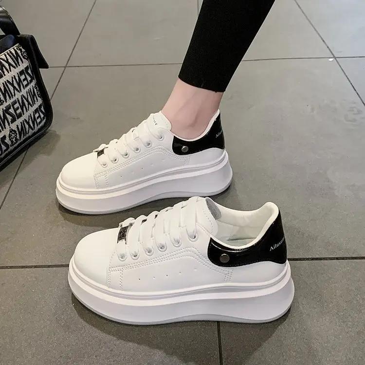 

Мода 2024 Брендовые кожаные женские кроссовки Белые женские спортивные кроссовки на платформе Женские вулканизированные туфли Кроссовки повседневные женские 35 чёрный