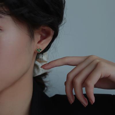 S925 Sterling Silver Emerald Stud Earrings for Women Special-Interest Design Geometric Square Diamond Elegant All-Match Earrings