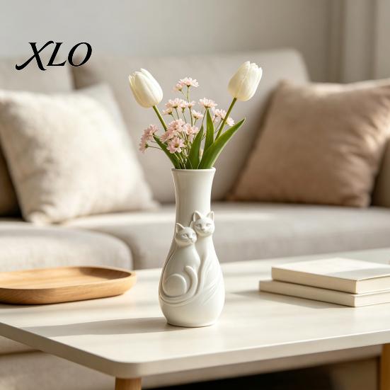 Modern Minimalist Home Decor Couple Cats Vase, Plastic Snuggling Cat Flower Vase for Home, Dried Arrangement Holder Desk, Shelf Decor, Tabletop Floral