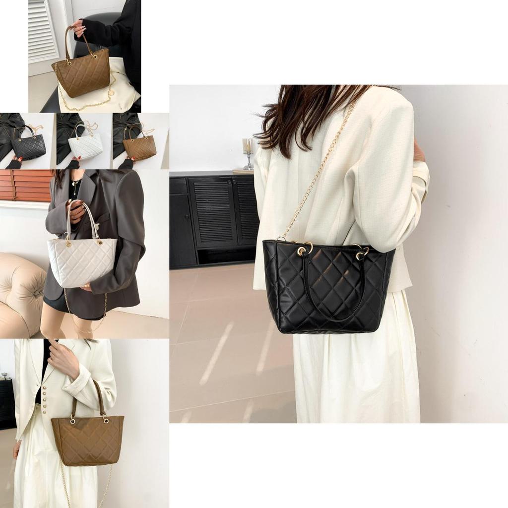Elegant White Quilted Chain Tote Bag For Women With Soft Pu Material And Trendy Aesthetic