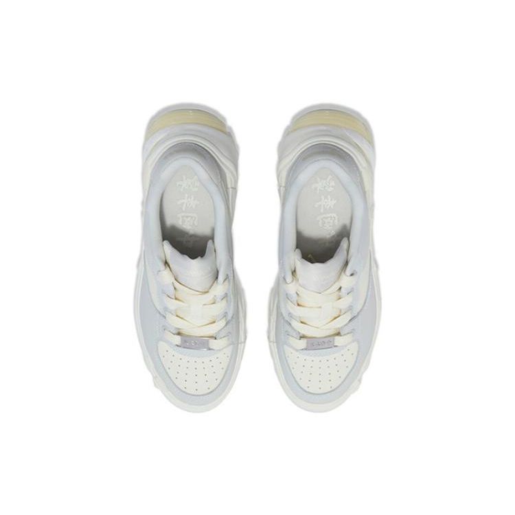 Li Ning Wu Ji BR Comfortable Lightweight Breathable Increased Height Low Top Casual Shoes Women Casual Shoes Off-White AZGT084-2