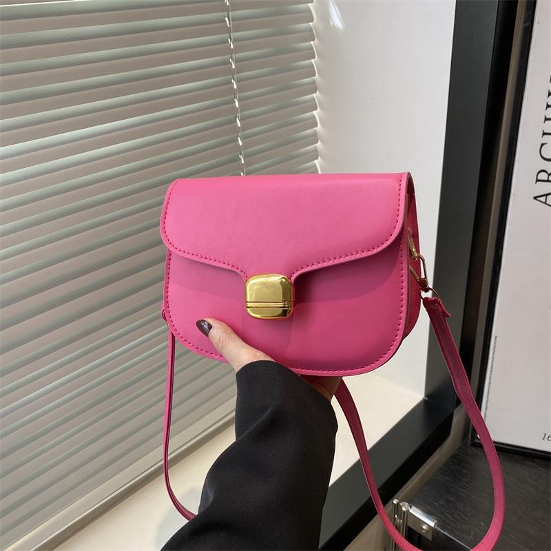 Spring and Summer New Versatile Solid Color Simple High-end Texture Temperament Shoulder Messenger Bag Saddle Bag Women's Bag
