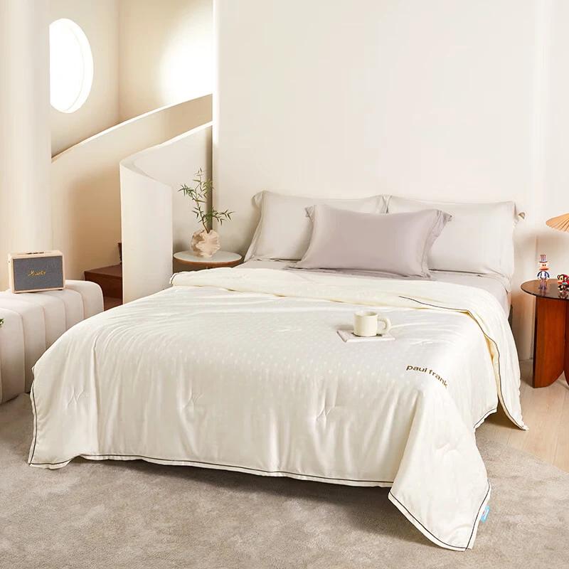 Paul Frank Satin Jacquard Tussah Silk Quilt