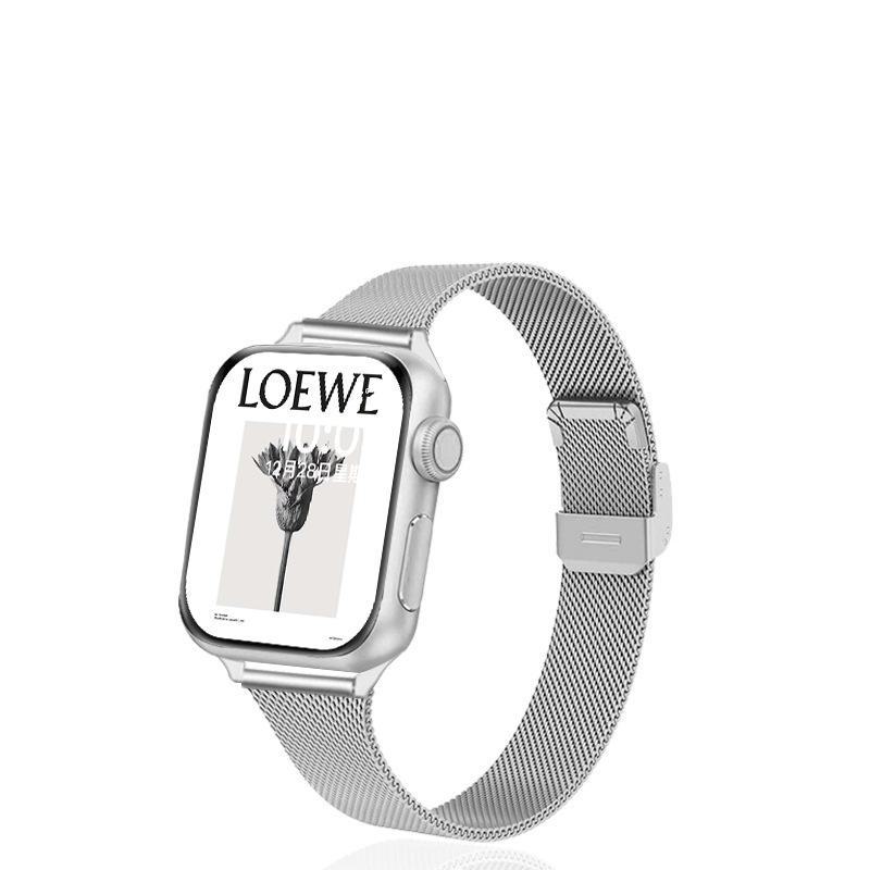 

Ремешок из миланского металла для Apple Watch Series 8/9, SE и 6 42mm/44mm/45mm/49mm серебряный