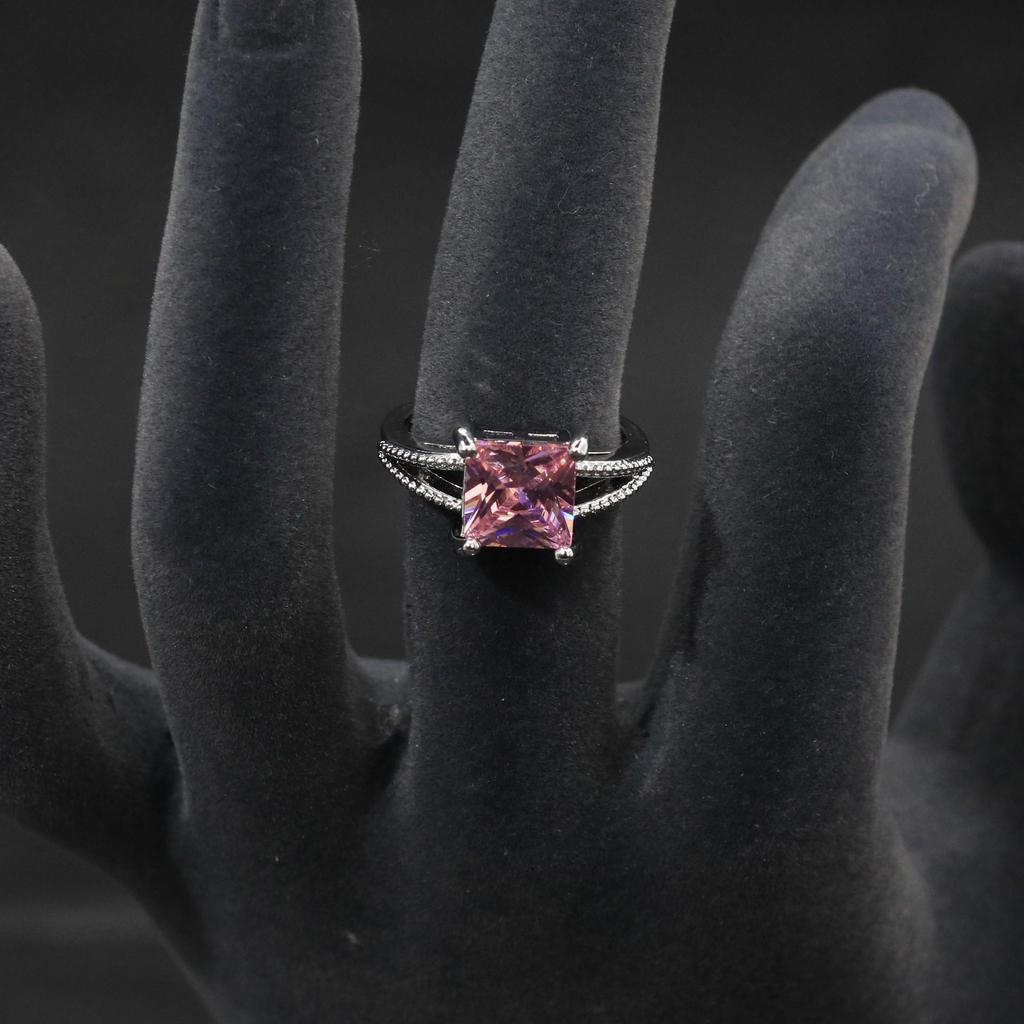 Elegant Zircon Pendant Necklace & Earring Set: Luxury Bridal Accessories for Refined Weddings & Dresses