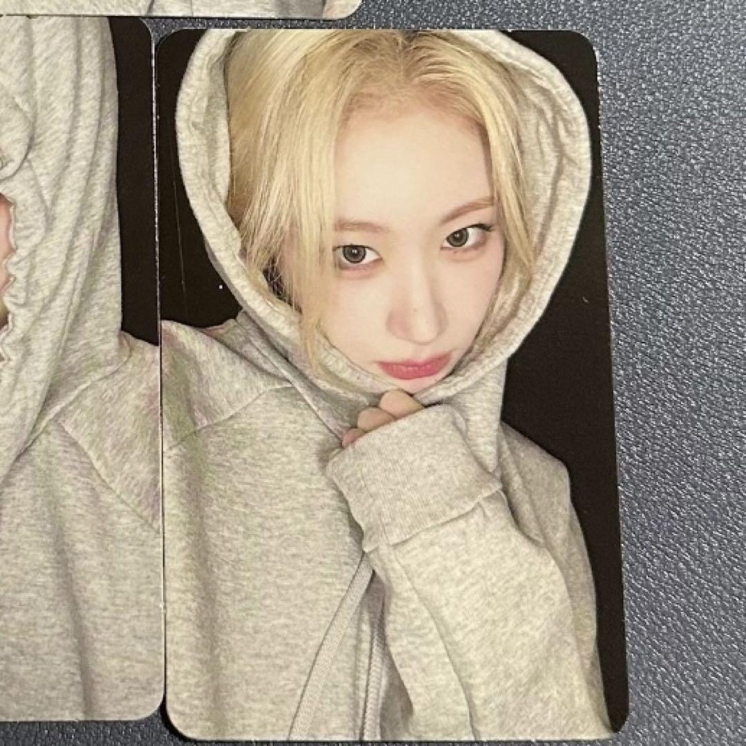 

[USED] itzy Chaeryun GOLD makestar Yeonton limited food trading card