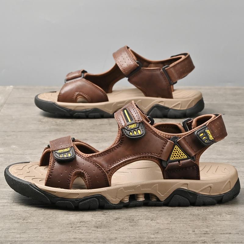 

Large size sandals men s summer wear driving outdoor men s sports and leisure foreign trade rubber soft-soled beach shoes 46 темно-коричневого кольору