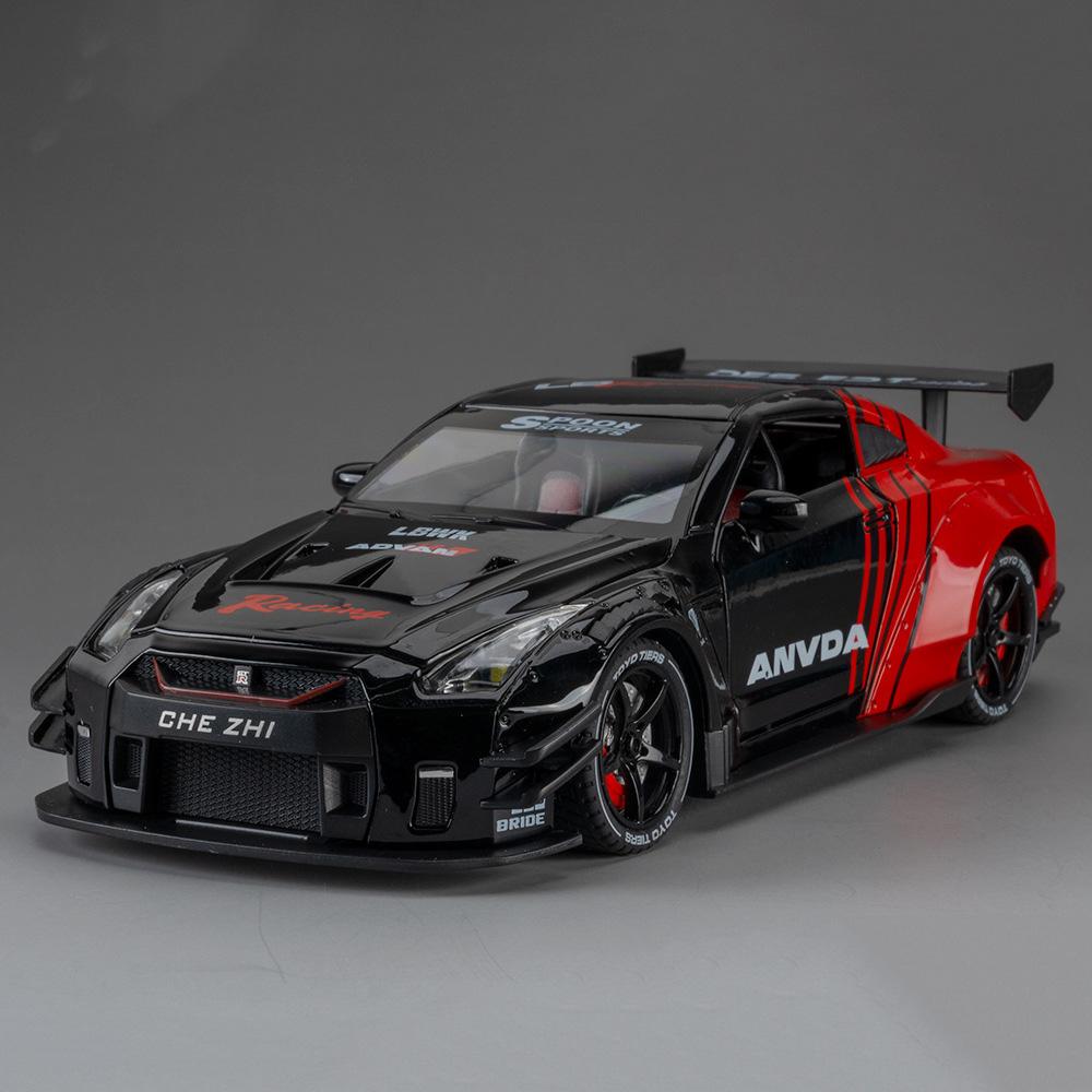 1:24 Gtr Alloy Car Toys Diecast Model Spray Version Front Wheel Steering Doors Openend Sound Light Pull Back Vehice Holiday Gift