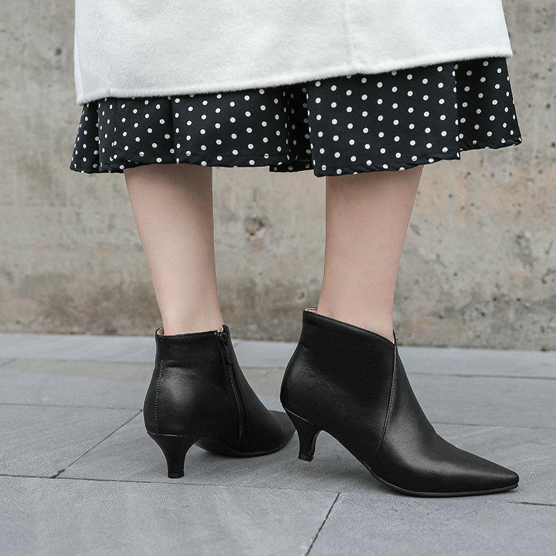 Short boots for women in autumn and winter 2025 with plush fashion and ankle boots for women