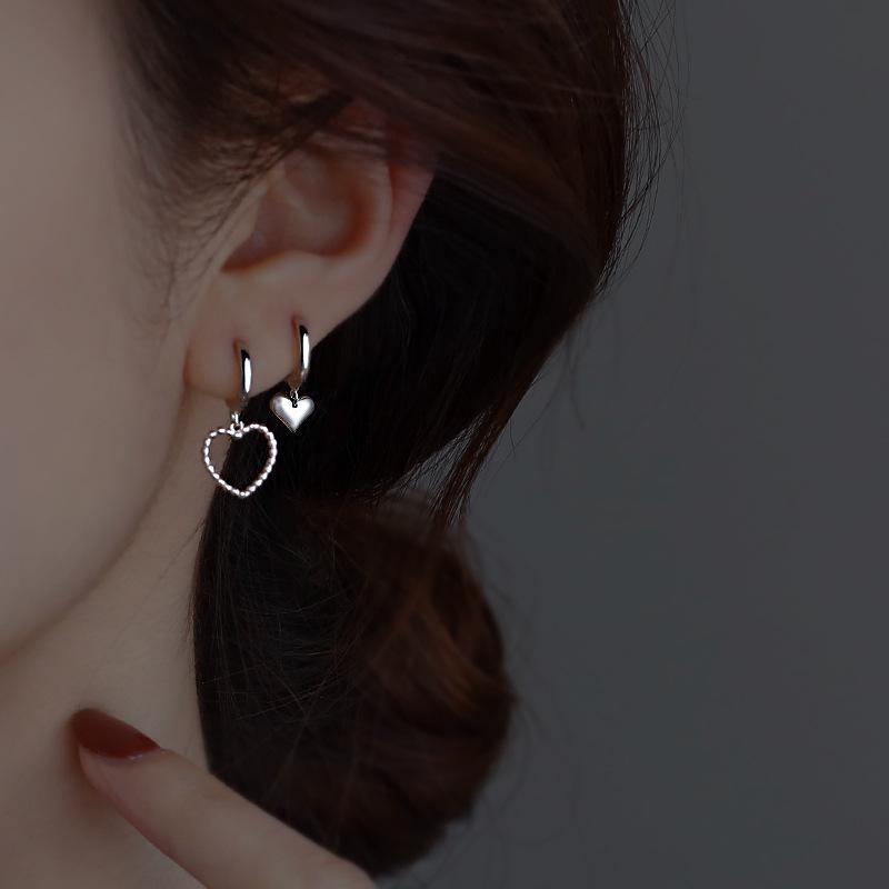 Korean Asymmetrical Heart Earrings: Retro Geometric Peach Heart Hoops & Studs for Women