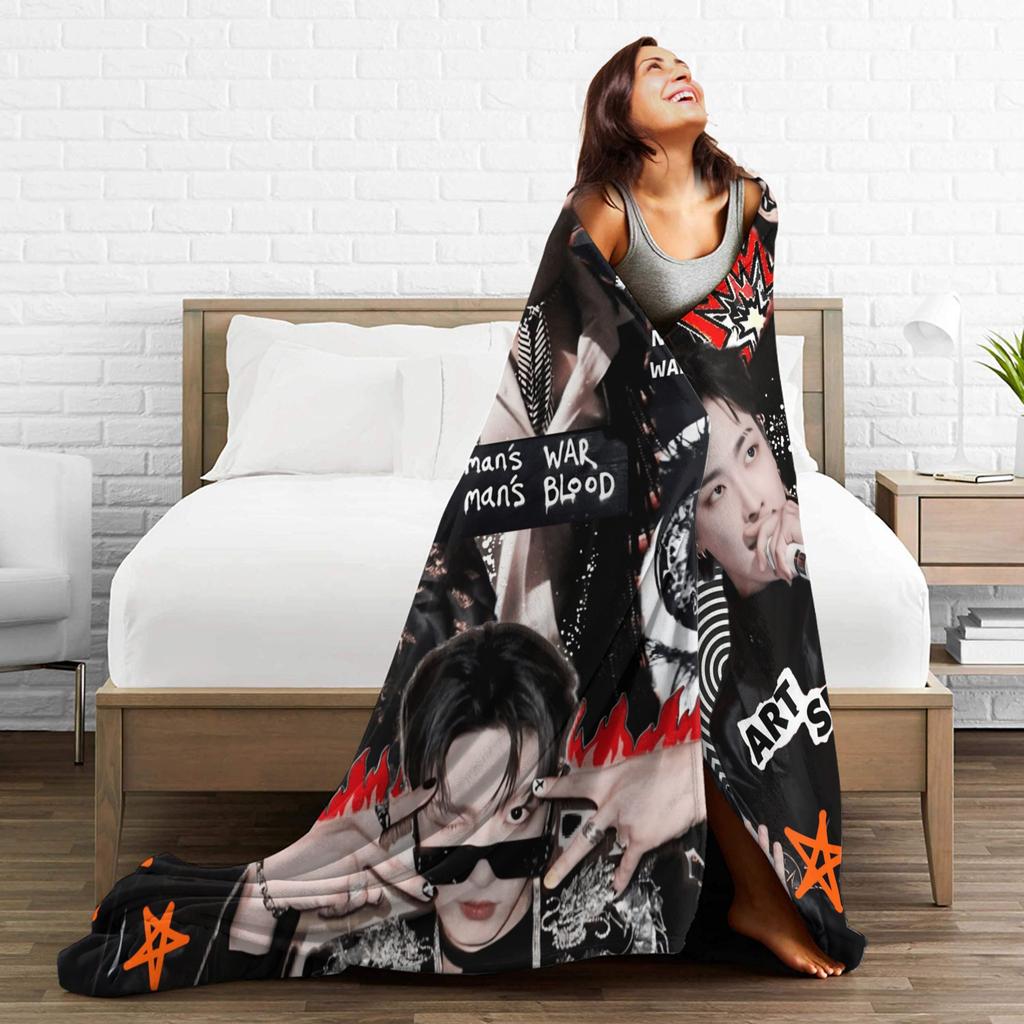 Cute Ateez Band Flannel Blanket Warm Soft Throw Blanket for Home Decor Decorative Aesthetic Bedspread Sofa Bed Cover