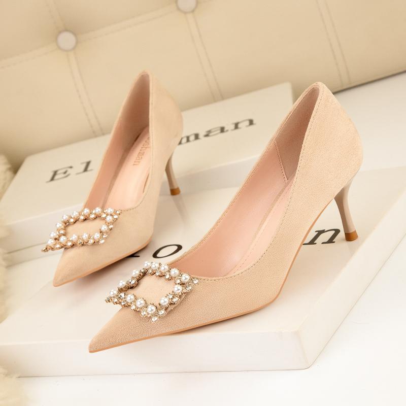 Fashion New 2025 Pointed Toe Buckle High Heels for Women Sexy Wedding Shoes Thin Stiletto Heel Dress Pumps with Pearl Detailing Size 41