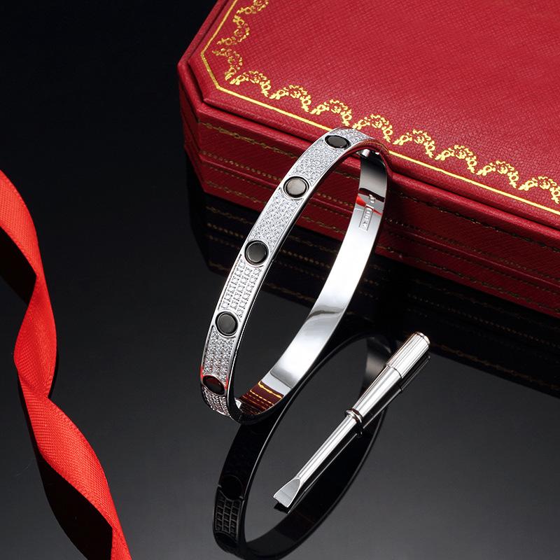 Brățări cu brățări în formă de stea și brățări cu încuietoare pentru cupluri