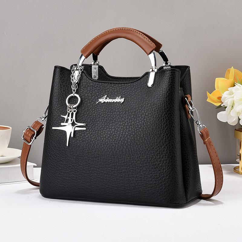 

Stylish Pu Crossbody Bag For Women With Chic Chain And Lock Features In Black White And More чёрный
