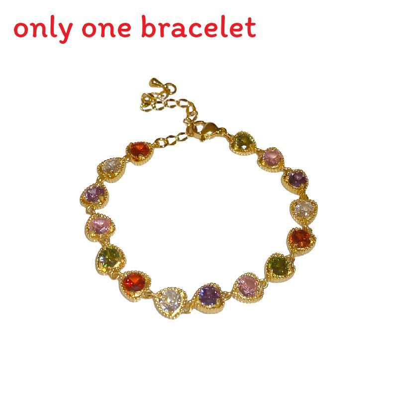 Zircon Heart Cuff Bracelet For Women With Copper Material And Elegant Design For Gift