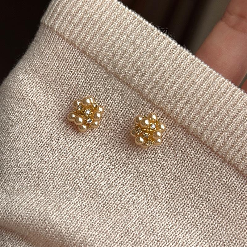 Diamond Flower Cluster Pearl Stud Earrings Retro Elegance Versatile Earrings Daily Commuter Fashion Earrings