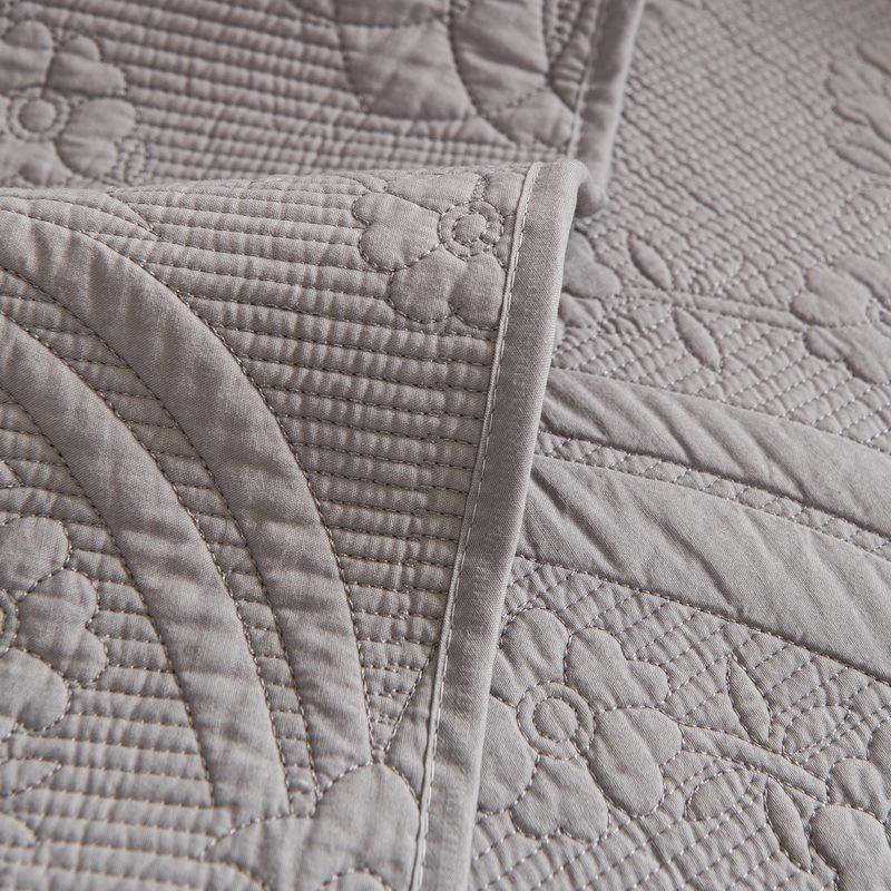 French Cream Style Sofa Cushion Fabric Embroidery Non-Slip Leather Sofa Cover Retro Sofa Towel Four Seasons Universal Cotton
