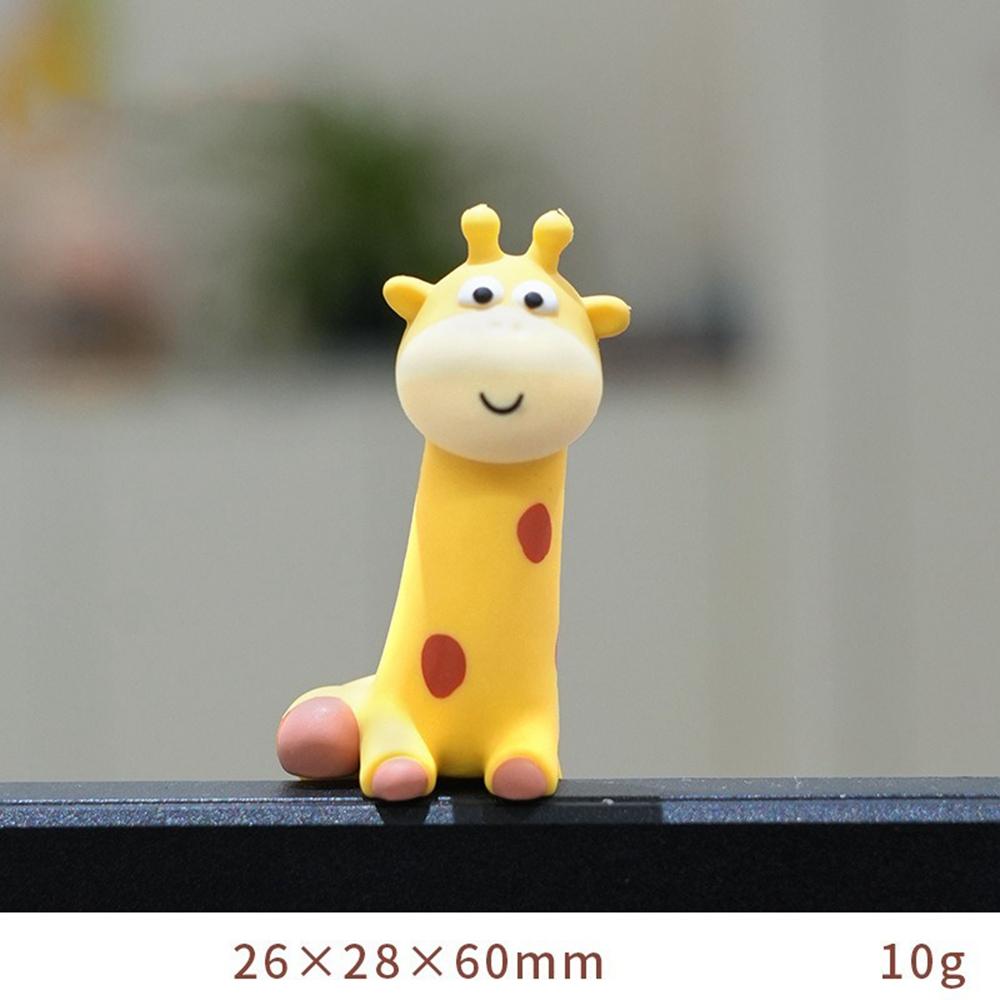 2803 Giraffe Design Mini Figurine Screen Decoration Car Dashboard Ornament Computer Monitor Figure