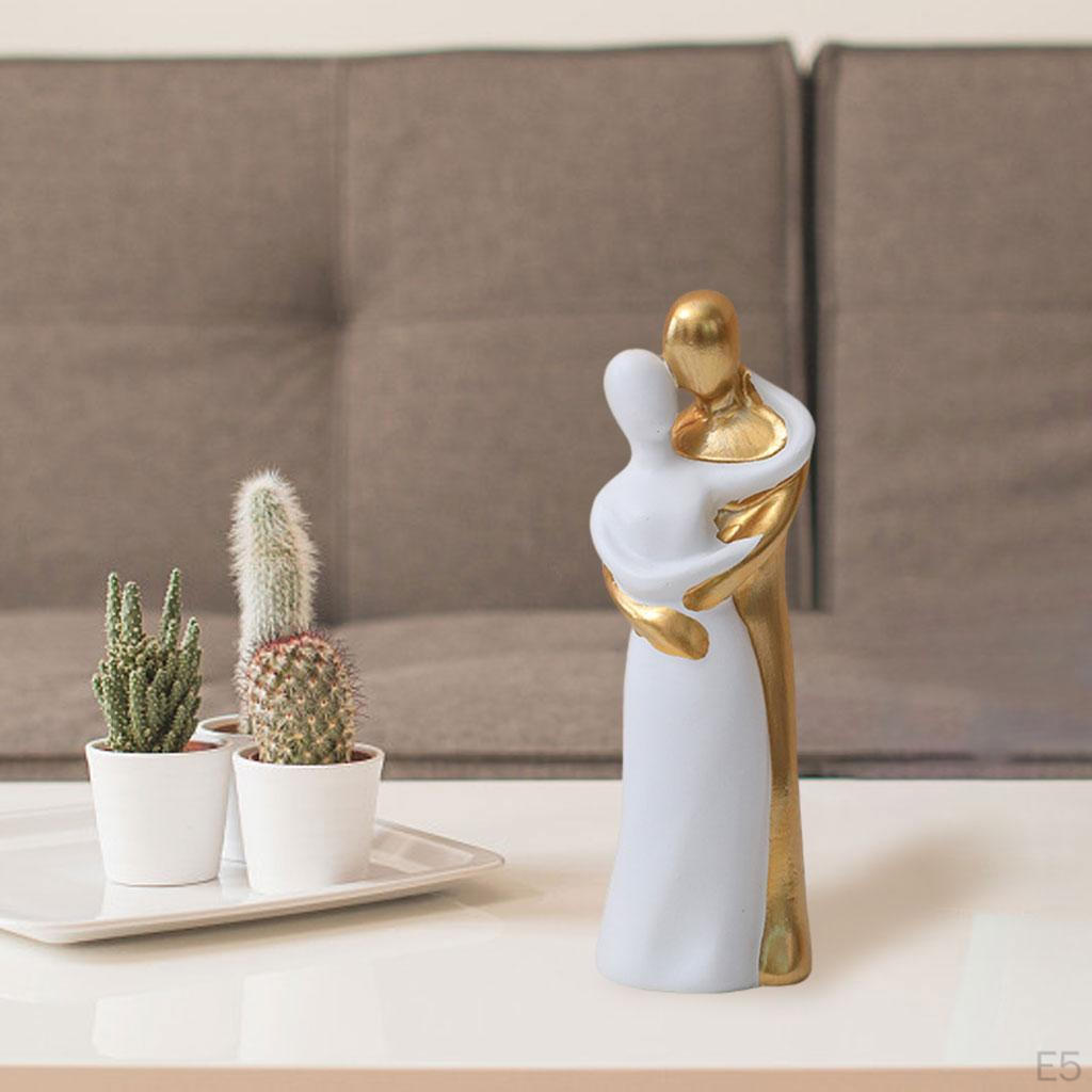Elegant Couple Figurine Sculpture for Home Decoration