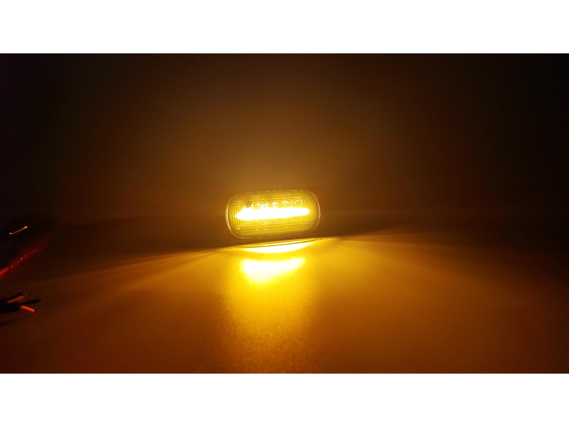 

Ультратонкий 15-светодиодный дымчато-черный боковой габаритный фонарь для грузовиков 12-24 В