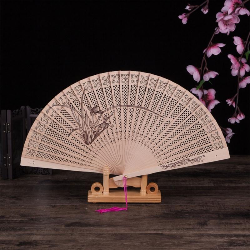 Exquisites Chinese Culture Handheld Fan Decorative Wood Handheld Folding Fan with Detailed Carving for Gift and Decors