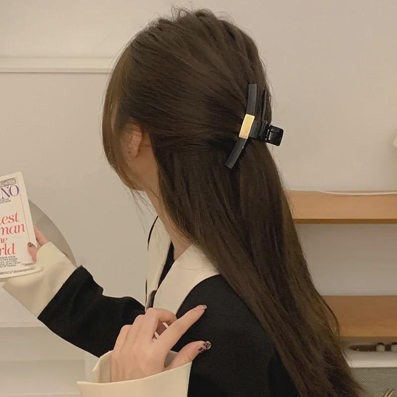 Elegant 2023 Black Metal Hairpin - High-End Shark Clip for Women