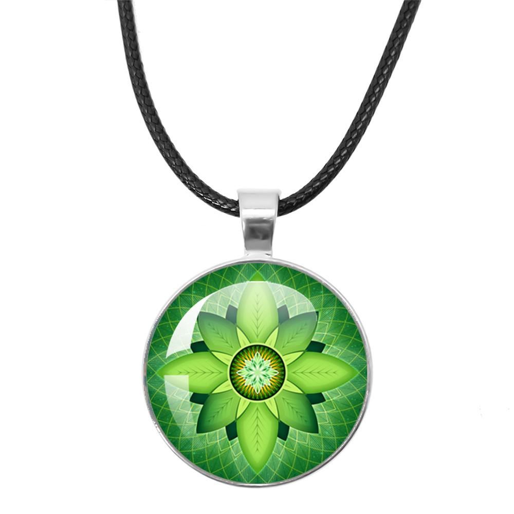 Klassische Lebensblume Seilkette Glasanhänger Halsketten Mandala Elegante und komplexe Muster Halsketten Damen Cabochon Schmuck