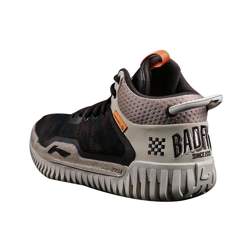 Li Ning Badfive 3 Flache Dämpfung, Abriebfeste Mittelhohe Basketballschuhe Herren Umber ABFT025-1