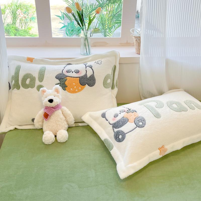 

Print Flowers Winter Pillowcase Soft Warm Flannel Milk Keep Warm Pillow Shams Plush Machine Wash Pillow Covers 2 pieces 48x74cm 2 pieces