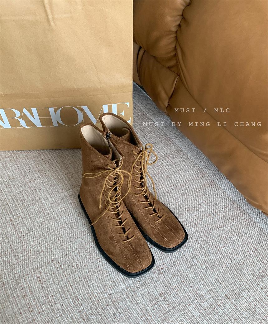 

2025 autumn and winter new fashion Korean version of the back zipper simple short boots women s elegant gentle wind square head thick heel west 39 светло-коричневого