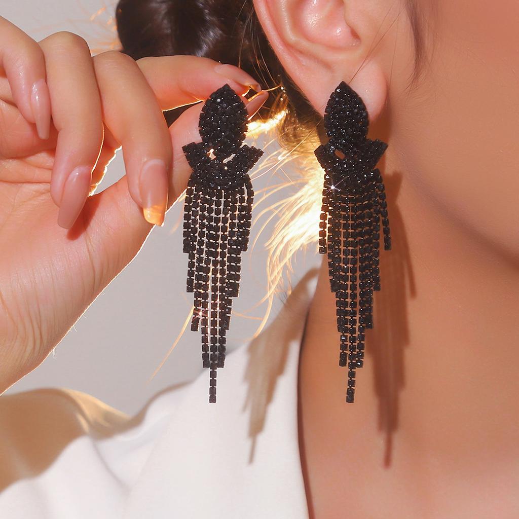 Rote lange Fransenohrringe Damen High-End exquisite Stecker und Ohrschmuck