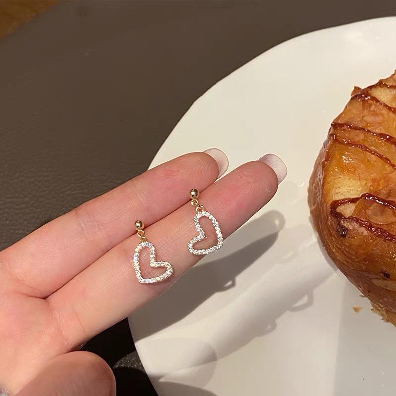 Ouyang Nana Heart Stud Earrings: 2024 Trendy Sterling Silver for Daily Wear