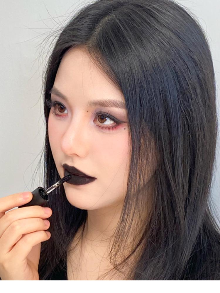 Rui Li Black Lip Mud: Dark Punk Lipstick for Unique Style