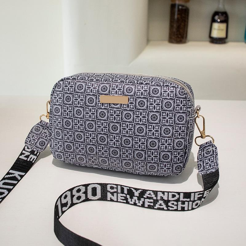 Women's Bag New Camera Bag Niche Ribbon Crossbody Camera Bag Casual Simple Small Square Bag Gift Bag