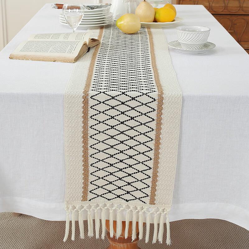 Light Luxury Faux Cotton Linen Tassel Table Runner
