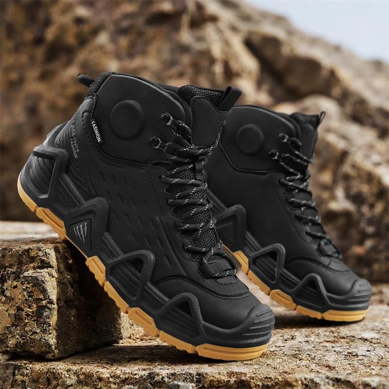 

Мужские уличные походные ботинки нескользящие, легкие и универсальные. Они подходят для мужского туризма. 44 чёрный