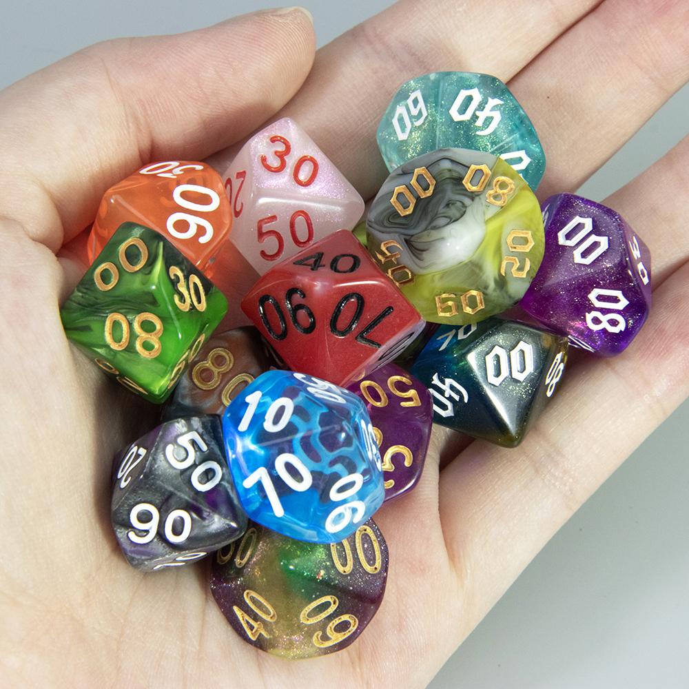 10 Stück Zufällige Polyedrische Kunststoffwürfel D4/D6/D8/D%/D10/D12/D20 Verschiedene Farbvarianten für DIY Tischspiel DND Brettspiel