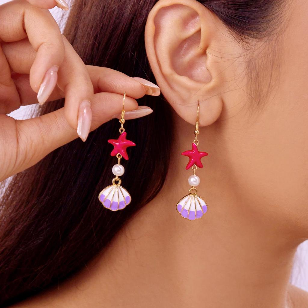 Exquisite Boucles d'Oreilles à Pompons Coquillage & Étoile de Mer pour Femmes – Polyvalentes, Style Bord de Mer de Niche