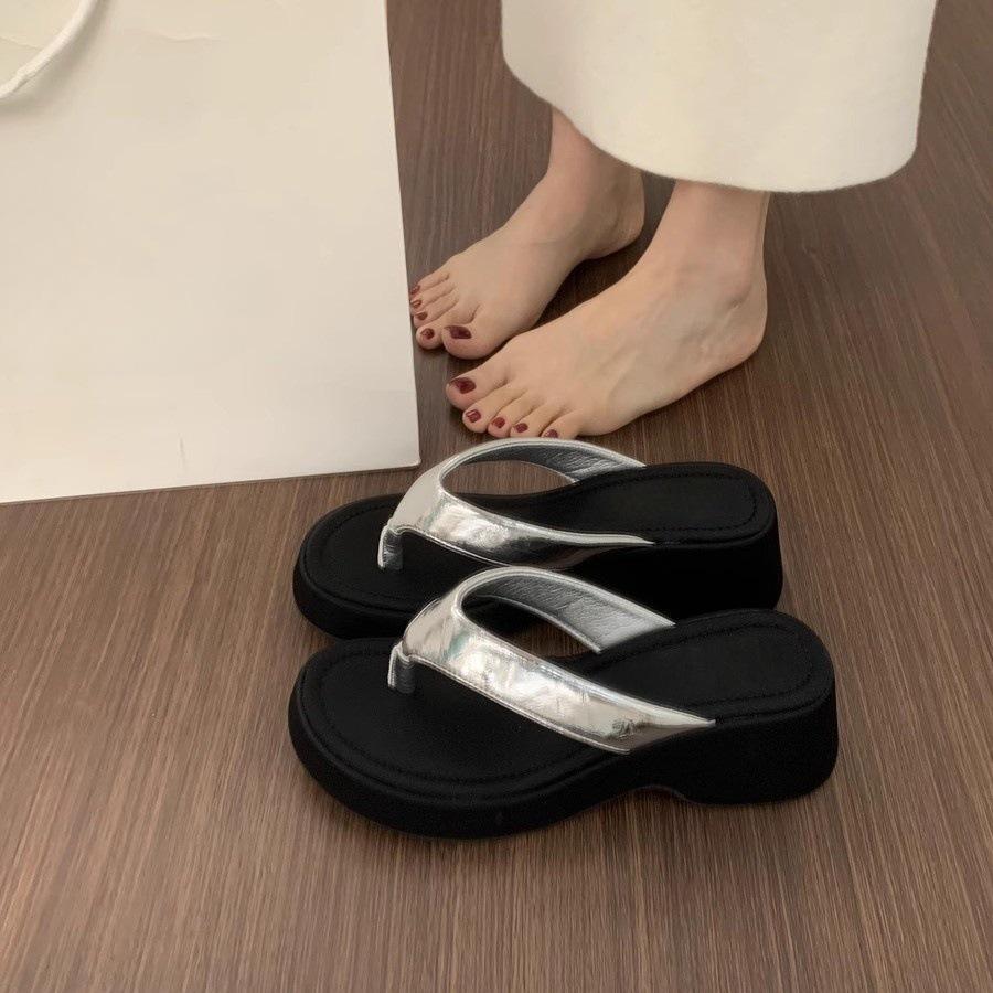 Small Man Thick Bottom Increases Height, Slope Heel Pinch Foot Flip-flops Are Versatile and Not Tired, Foot 5cm Beach Cool Slippers Women's Summer