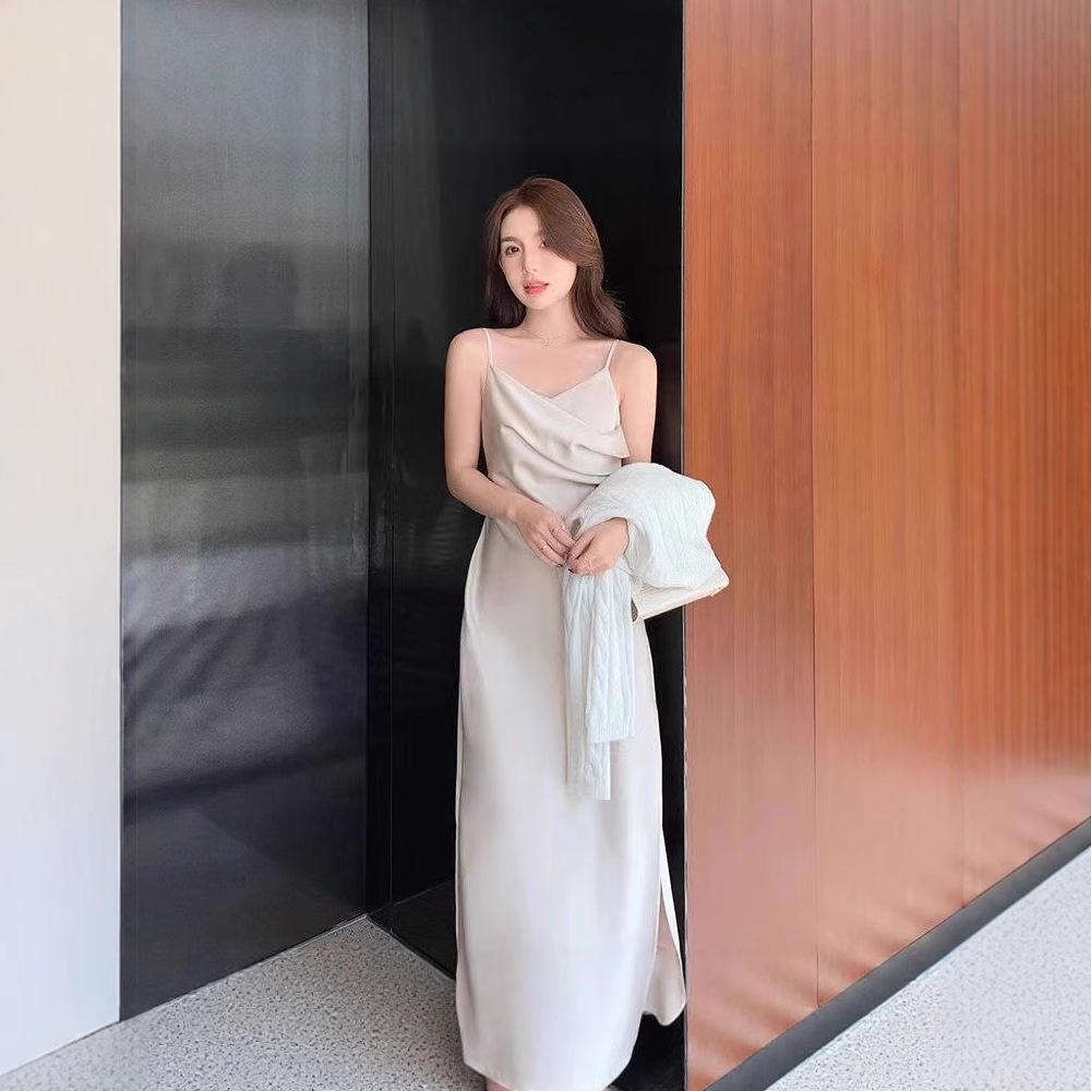 French Minimalist Temperament, Fashionable Design, Niche Long Suspender Dress, Women's V-neck High-end Sexy Skirt