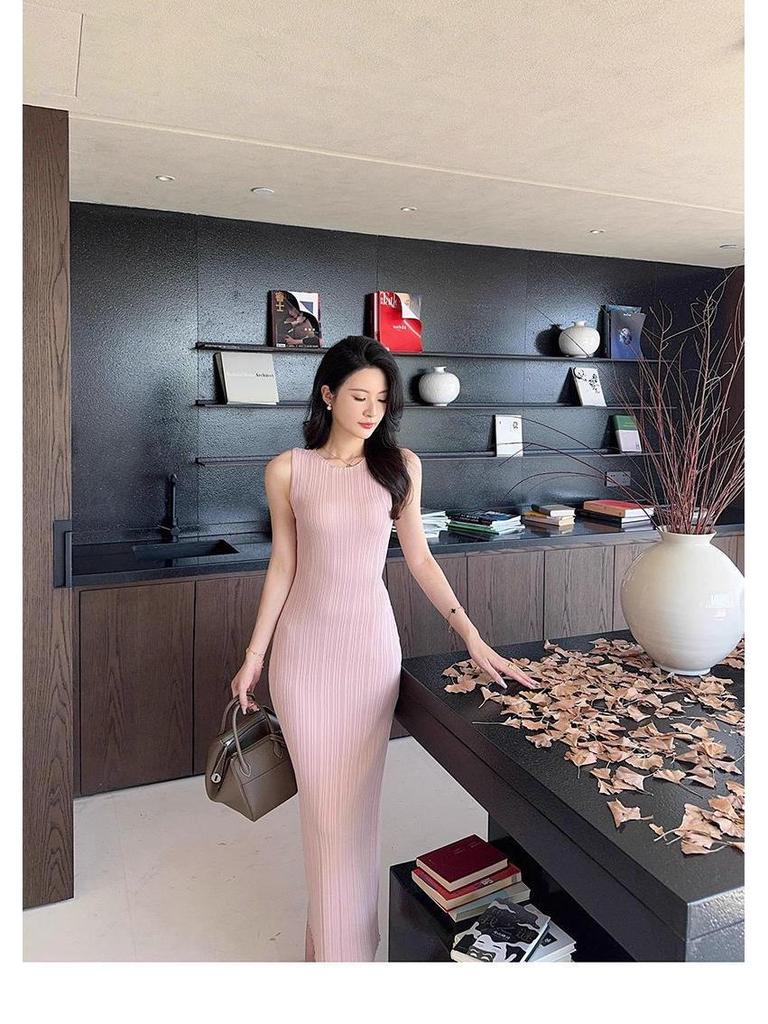 2025 Summer Slimming Knitted Sleeveless Mid-Length Dress for Women