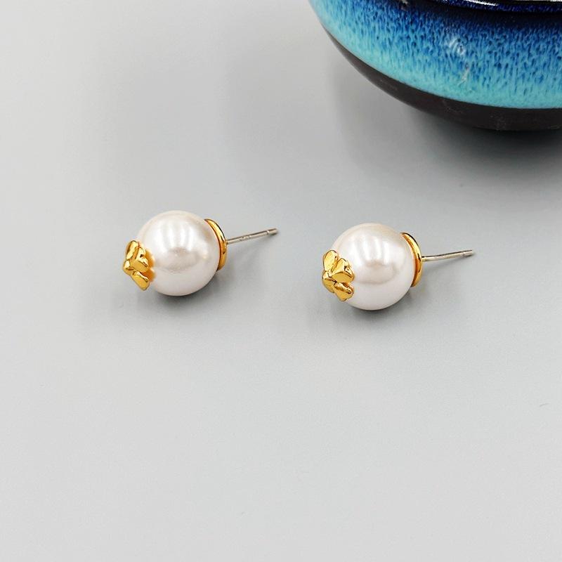 Summer Simple Design Women S Earrings, Four-Leaf Clover Freshwater Stud Earrings.