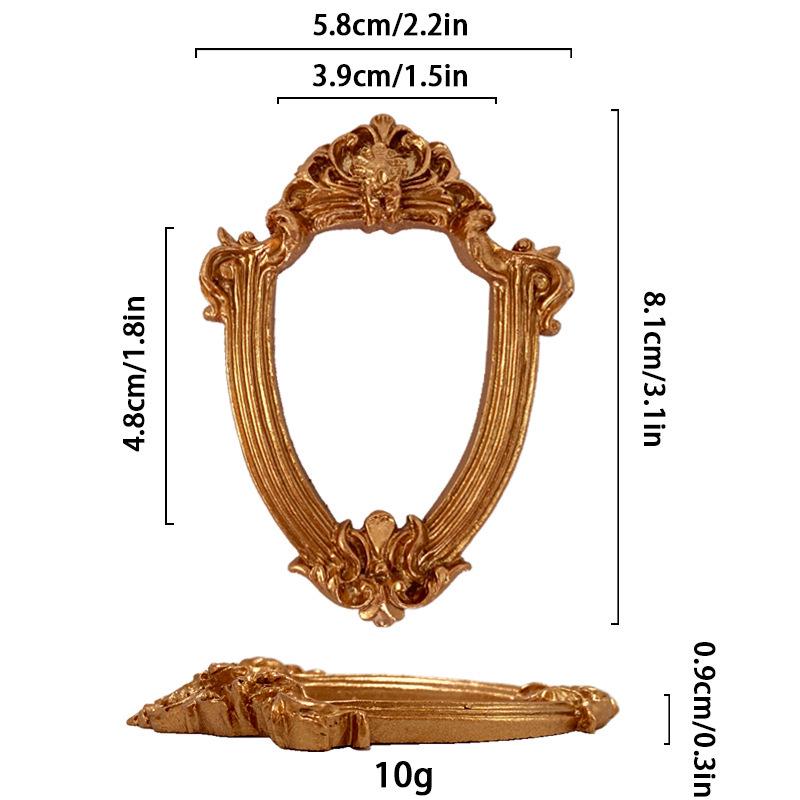 European-Style DIY Phone Case Frame, Badge, Gumi Display, and Dollhouse Scene Miniatures