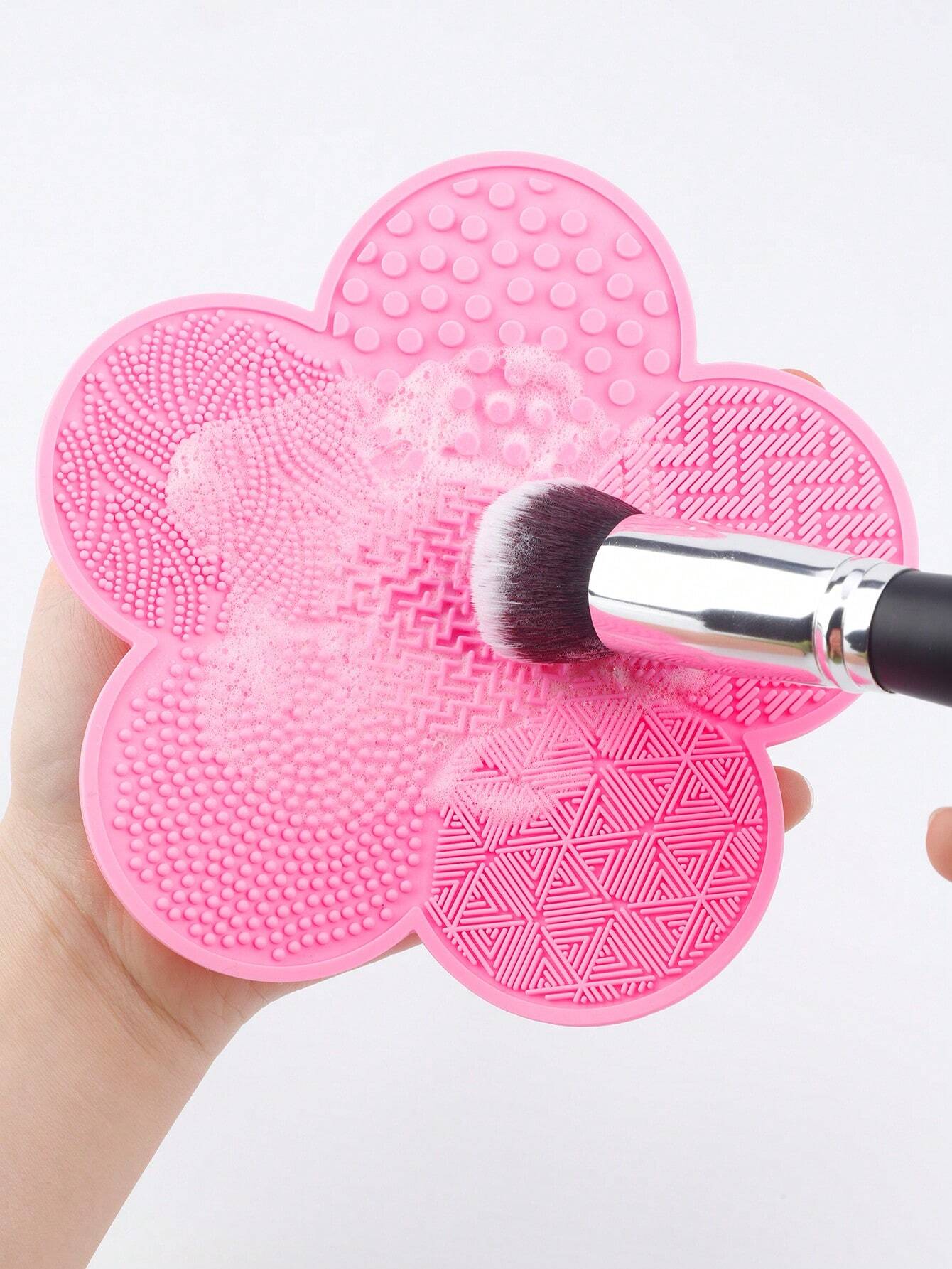 

Очиститель для кистей для макияжа - 1 шт. Силиконовая чистящая салфетка в форме цветка для профессиональной чистки розовый