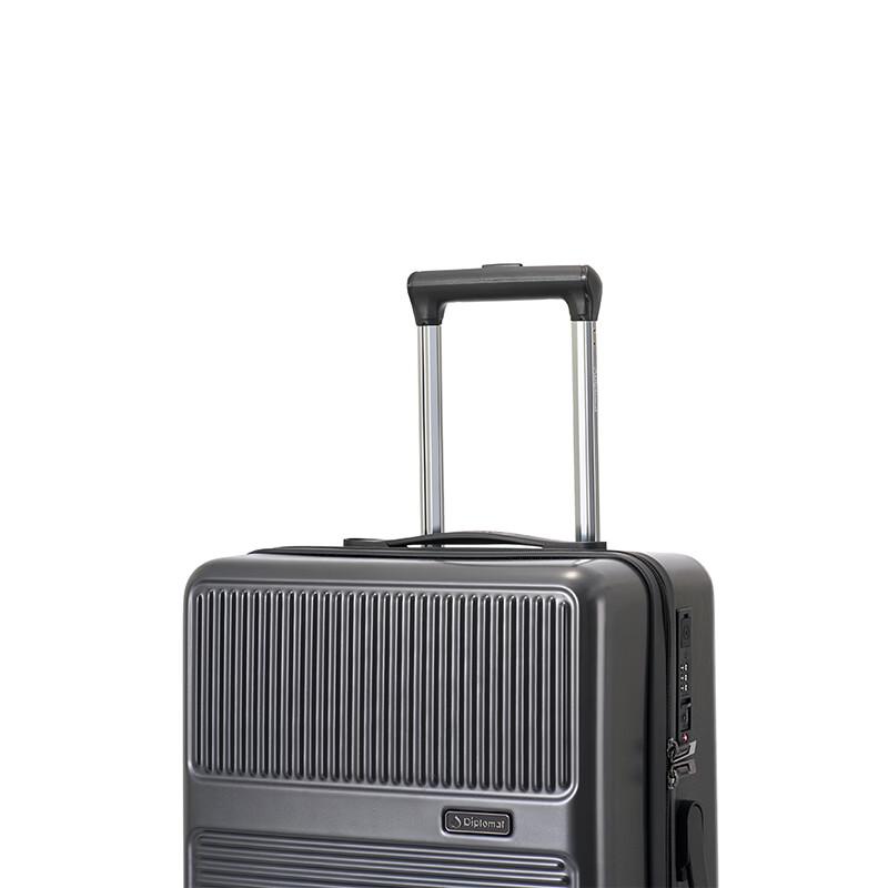 Diplomat HM-61252-1 Hardside Spinner Luggage