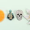 Niedliche Cartoon Katze Schädel Brosche Einzigartiges Design Langlebiges Legierungsmaterial Verspieltes Accessoire für Freizeitoutfits Partykleidung
